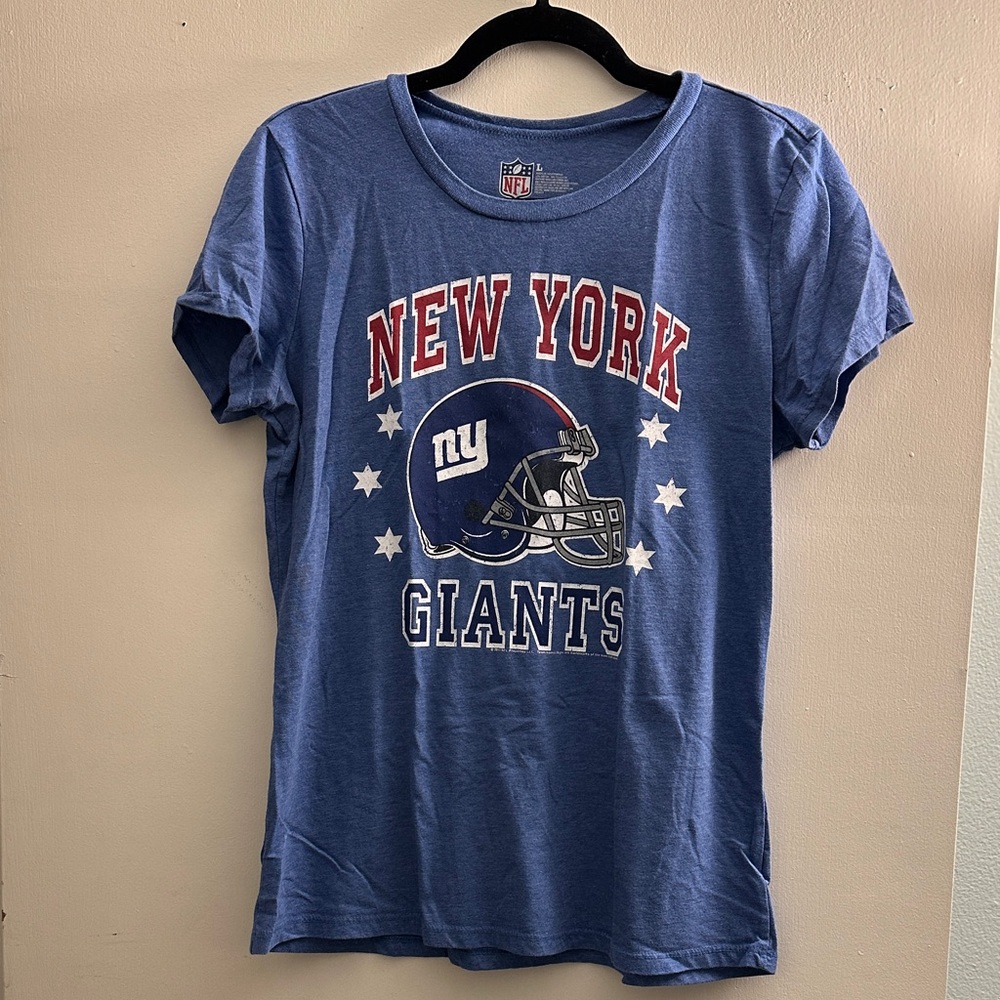 NFL New York Giants Football T-Shirt with Logo - Women’s Large